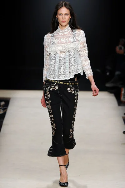 Look 22